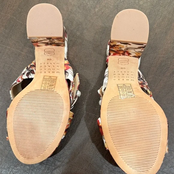 White House Black Market Floral with Pearl Accent - Picture 4 of 6